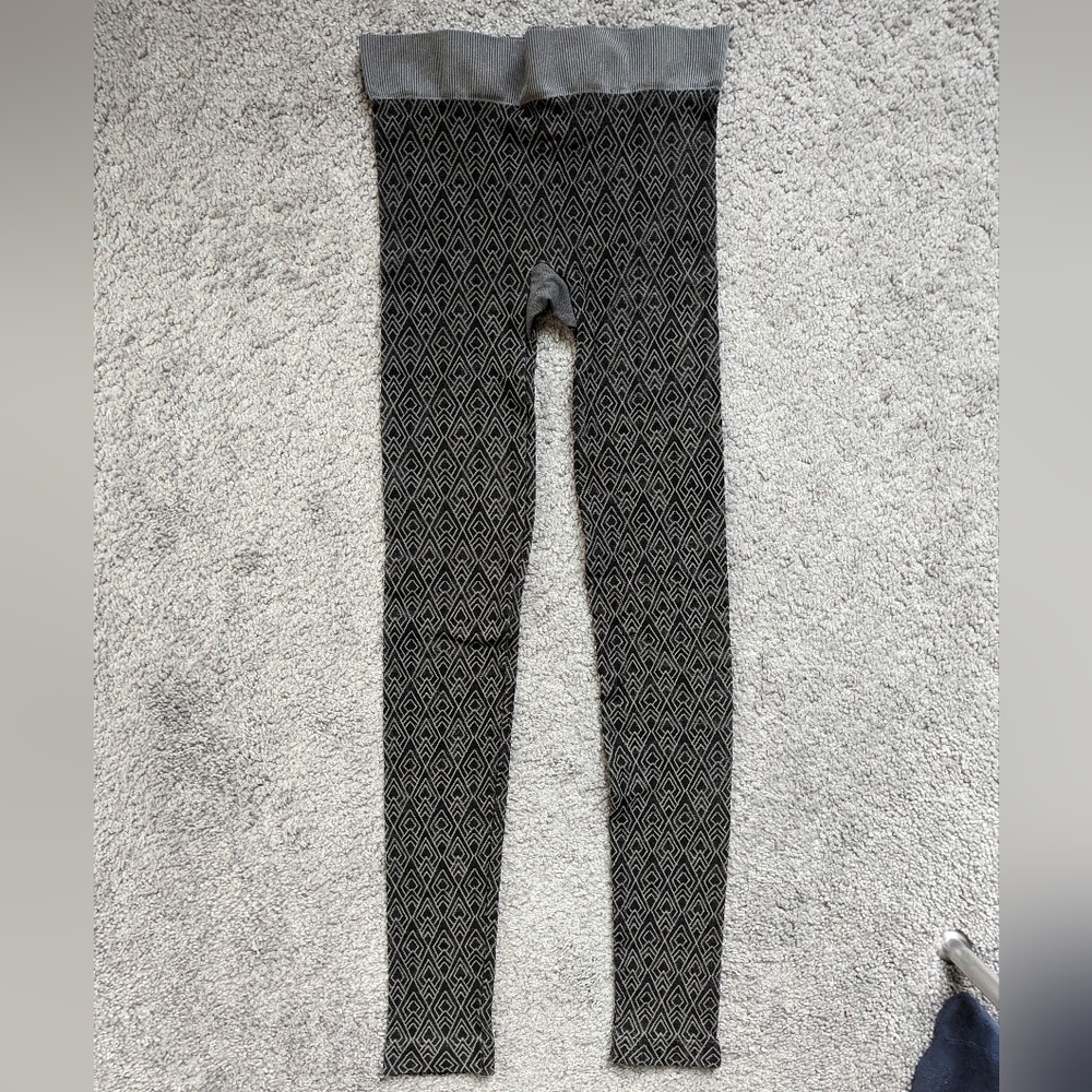 2 For $20 - Aventura leggings, NWOT